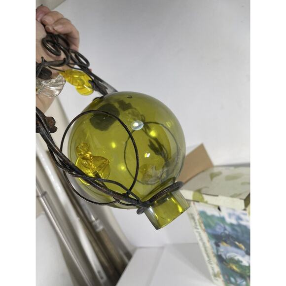 Expressive Garden Green Globe Deluxe‎ Hummingbird Feeder Hand Blown Glass Leaves - Picture 5 of 8